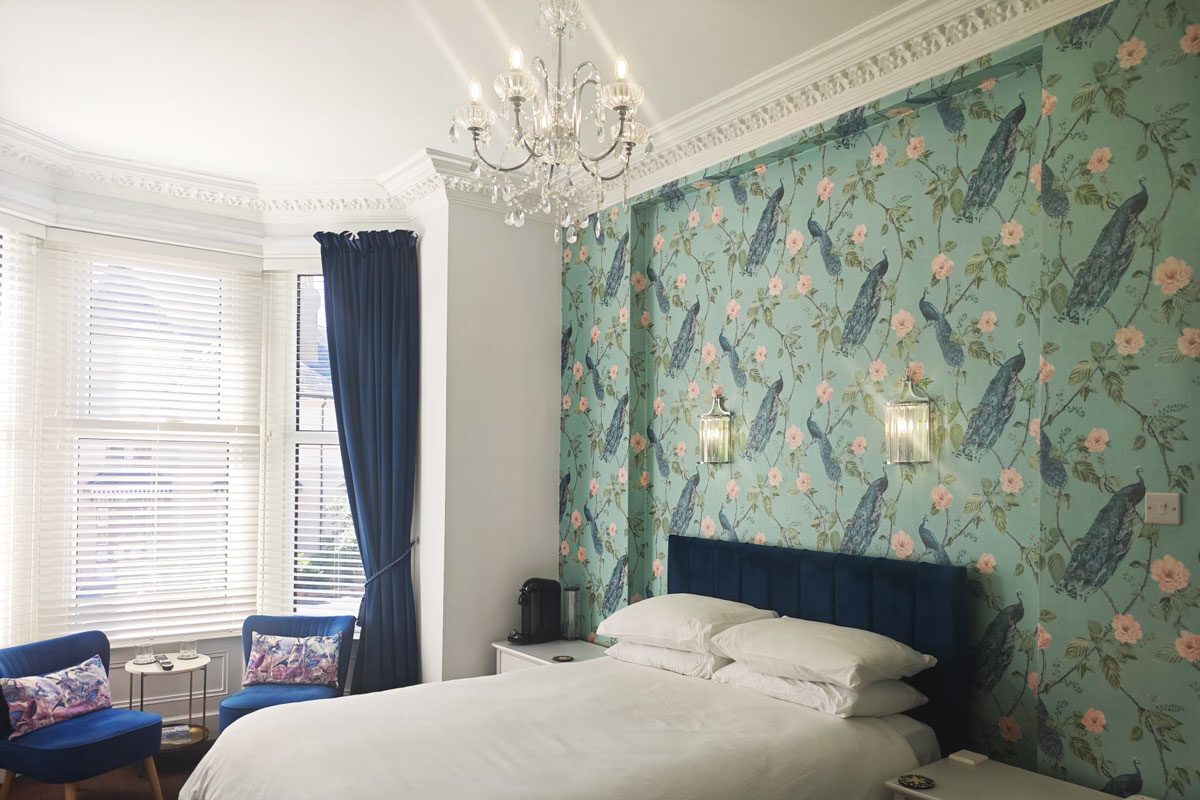 Room 3 — Front-Facing Deluxe King
